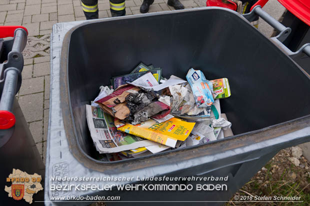 20181117 3-fache Brandstiftung in Tribuswinkler Wohnsiedlung  Foto: © Stefan Schneider