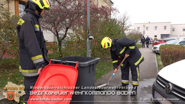 20181117 3-fache Brandstiftung in Tribuswinkler Wohnsiedlung  Foto: © Stefan Schneider