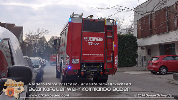 20181117 3-fache Brandstiftung in Tribuswinkler Wohnsiedlung  Foto: © Stefan Schneider