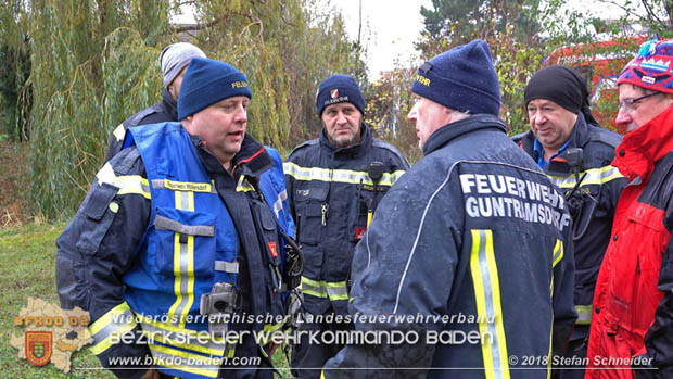 20181120 Kleiner Gewässerschaden auf Teich in der Eigenheimsiedlung Möllersdorf/Guntramsdorf Foto: © Stefan Schneider BFK BADEN 20181120 Kleiner Gewässerschaden auf Teich in der Eigenheimsiedlung Möllersdorf/Guntramsdorf Foto: © Stefan Schneider BFK BADEN