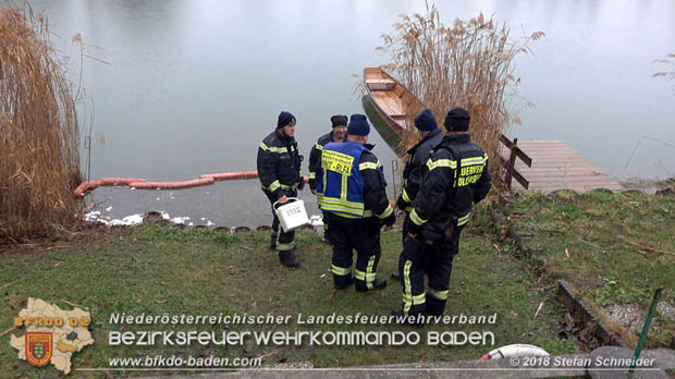 20181120 Kleiner Gewässerschaden auf Teich in der Eigenheimsiedlung Möllersdorf/Guntramsdorf Foto: © Stefan Schneider BFK BADEN 20181120 Kleiner Gewässerschaden auf Teich in der Eigenheimsiedlung Möllersdorf/Guntramsdorf Foto: © Stefan Schneider BFK BADEN