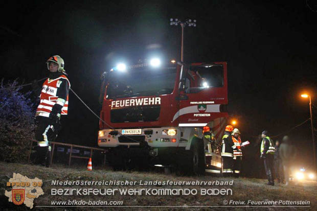 20181129 Verkehrsunfall in Pottenstein auf der LB18 Fotos: © Gerald Schwarz u. Markus Hackl FF Pottenstein 20181129 Verkehrsunfall in Pottenstein auf der LB18 Fotos: © Gerald Schwarz u. Markus Hackl FF Pottenstein
