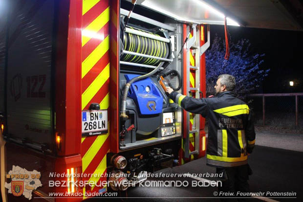 20181129 Verkehrsunfall in Pottenstein auf der LB18 Fotos: © Gerald Schwarz u. Markus Hackl FF Pottenstein 20181129 Verkehrsunfall in Pottenstein auf der LB18 Fotos: © Gerald Schwarz u. Markus Hackl FF Pottenstein