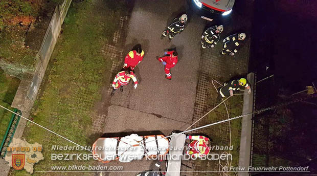 20181203 Feuerwehr unterstuetzt bei medizinischen Notfall  Foto: © FF Pottendorf