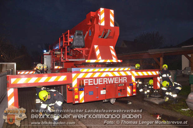 20181203 Feuerwehr unterstuetzt bei medizinischen Notfall  Foto: © Thomas Lenger Monatsrevue.at