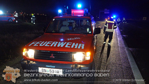 20181203 Verkehrsunfall A2 Höhe Abfahrt Bad Vöslau RFB Wien  Foto: © Stefan Schneider