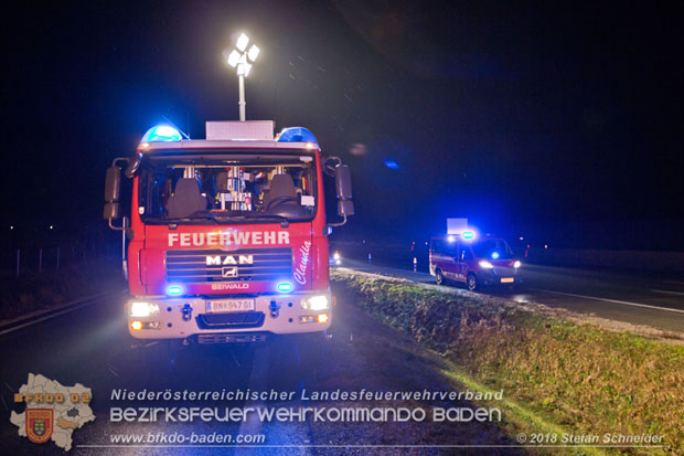 20181203 Verkehrsunfall A2 Höhe Abfahrt Bad Vöslau RFB Wien  Foto: © Stefan Schneider