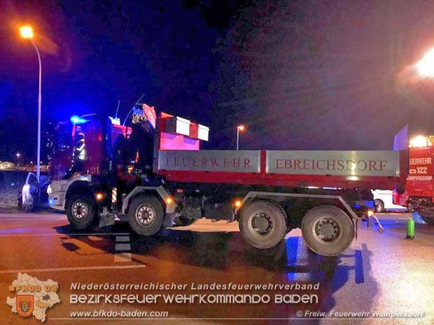 20181207 Schwerer Verkehrsunfall auf der LB16 zwischen Wampersdorf und Weigelsdorf  Foto: © Freiwillige Feuerwehr Wampersdorf