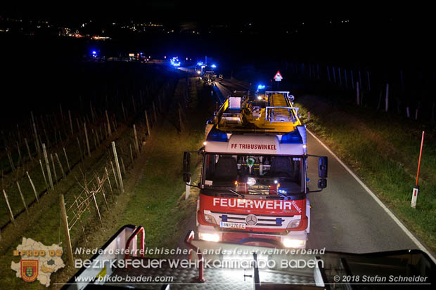 20181208 Seitlicher Frontalcrash zweier Pkw auf der Weinbergstraße bei Pfaffstätten  Foto: © Stefan Schneider