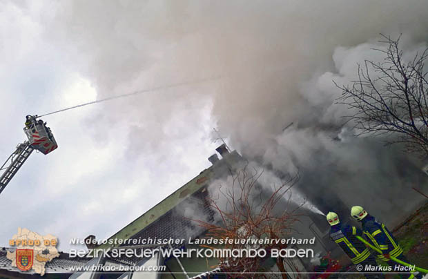 20181217 Wohnhausbrand in Lindabrunn-Enzesfeld forderte 8 Freiwillige Feuerwehren  Foto: © ASB oeA Markus Hackl