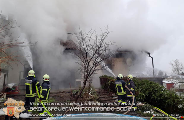 20181217 Wohnhausbrand in Lindabrunn-Enzesfeld forderte 8 Freiwillige Feuerwehren  Foto: © ASB oeA Markus Hackl