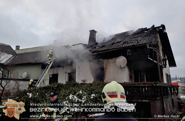 20181217 Wohnhausbrand in Lindabrunn-Enzesfeld forderte 8 Freiwillige Feuerwehren  Foto: © ASB oeA Markus Hackl