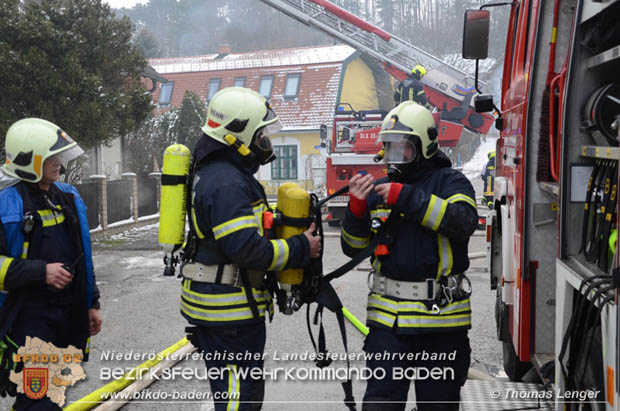 20181217 Wohnhausbrand in Lindabrunn-Enzesfeld forderte 8 Freiwillige Feuerwehren  Foto: © Thomas Lenger Monatsrevue.at