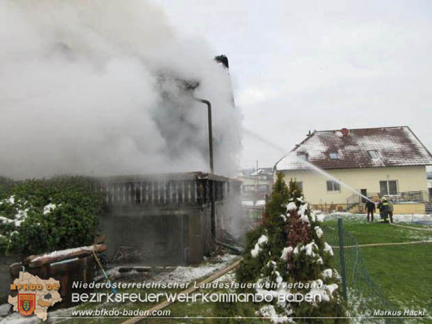 20181217 Wohnhausbrand in Lindabrunn-Enzesfeld forderte 8 Freiwillige Feuerwehren  Foto: © ASB oeA Markus Hackl