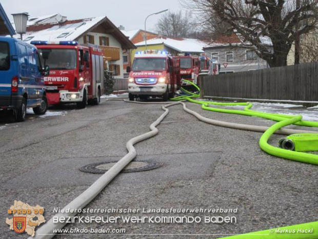 20181217 Wohnhausbrand in Lindabrunn-Enzesfeld forderte 8 Freiwillige Feuerwehren  Foto: © ASB oeA Markus Hackl