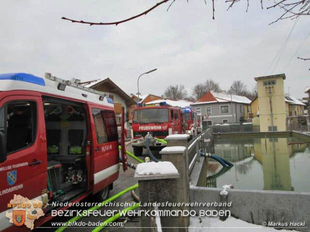 20181217 Wohnhausbrand in Lindabrunn-Enzesfeld forderte 8 Freiwillige Feuerwehren  Foto: © ASB oeA Markus Hackl
