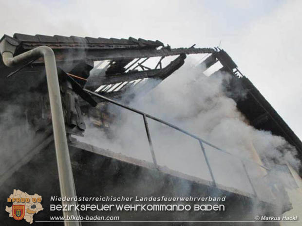 20181217 Wohnhausbrand in Lindabrunn-Enzesfeld forderte 8 Freiwillige Feuerwehren  Foto: © ASB oeA Markus Hackl