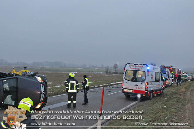 20181220 Schwerer Verkehrsunfall zwischen Reisenberg und Gramatneusiedl  Foto: © Freiwillige Feuerwehr Reisenberg