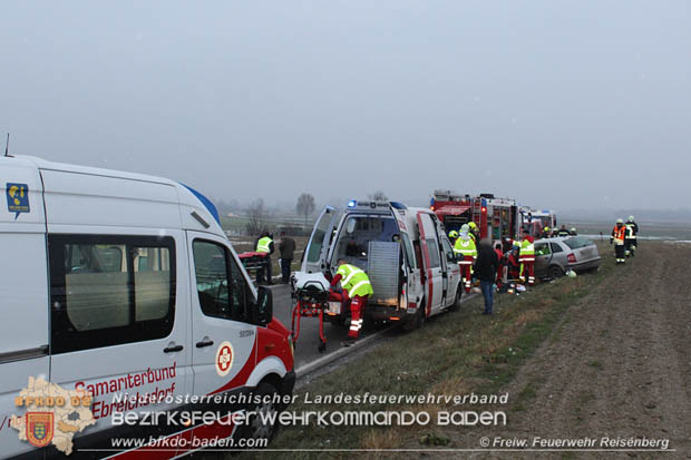 20181220 Schwerer Verkehrsunfall zwischen Reisenberg und Gramatneusiedl  Foto: © Freiwillige Feuerwehr Reisenberg