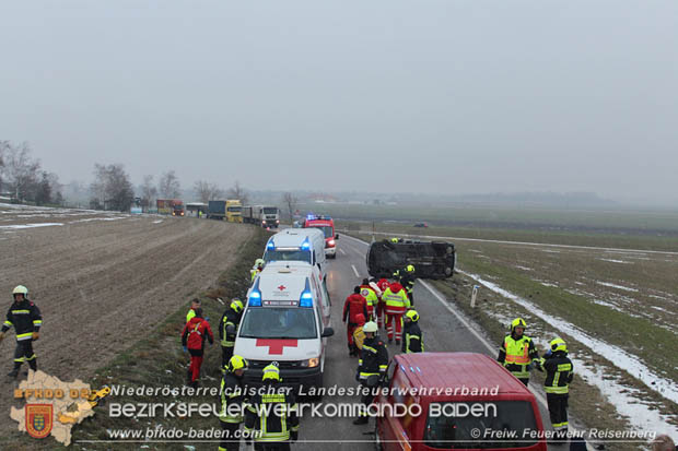 20181220 Schwerer Verkehrsunfall zwischen Reisenberg und Gramatneusiedl  Foto: © Freiwillige Feuerwehr Reisenberg