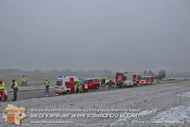 20181220 Schwerer Verkehrsunfall zwischen Reisenberg und Gramatneusiedl  Foto: © Freiwillige Feuerwehr Reisenberg