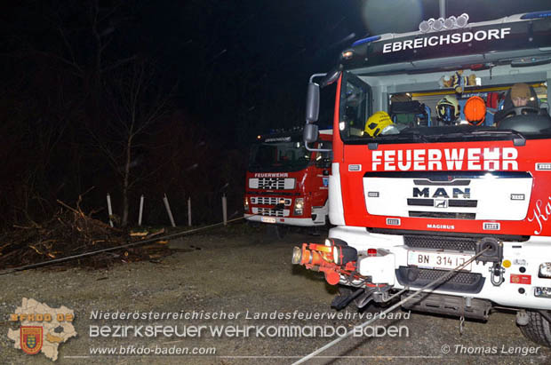 20181224 Feuerwehreinsatz in Ebreichsdorf bei der Piesting Wehranlage Foto: © Thomas Lenger 20181224 Feuerwehreinsatz in Ebreichsdorf bei der Piesting Wehranlage Foto: © Thomas Lenger