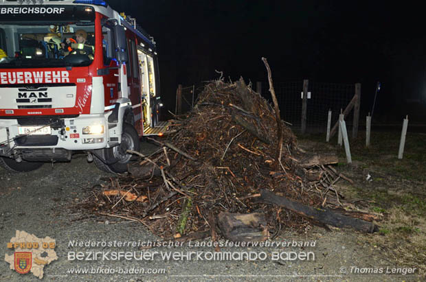 20181224 Feuerwehreinsatz in Ebreichsdorf bei der Piesting Wehranlage Foto: © Thomas Lenger 20181224 Feuerwehreinsatz in Ebreichsdorf bei der Piesting Wehranlage Foto: © Thomas Lenger