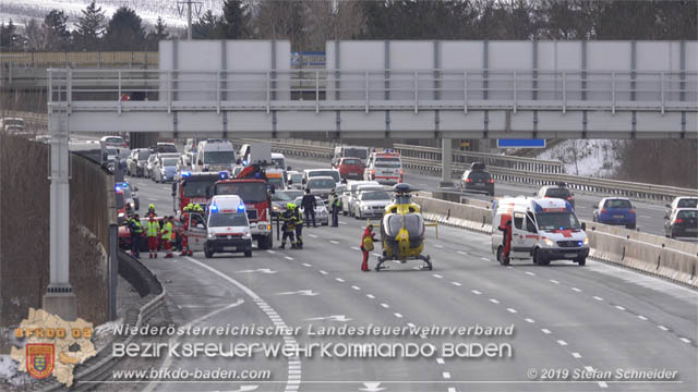20190104 Autobahnsperre nach Verkehrsunfall auf der A2 zwischen Kottingbrunn und Bad Vöslau  Foto: © Stefan Schneider
