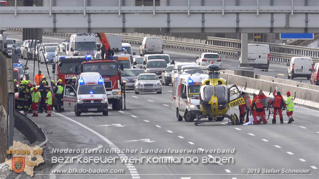 20190104 Autobahnsperre nach Verkehrsunfall auf der A2 zwischen Kottingbrunn und Bad Voeslau  Foto: © Stefan Schneider