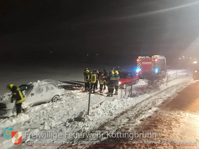 20190104 Mehrere Fahrzeugbergungen in Kottingbrunn  Foto: © Freiwillige Feuerwehr Kottingbrunn