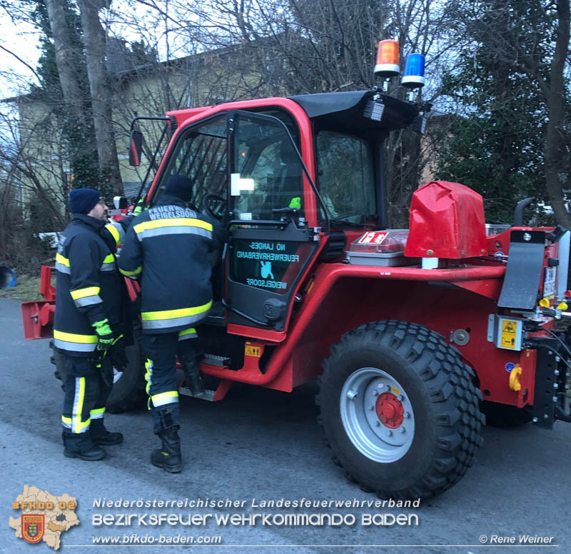 20190112 Anforderung des Teleskopladern des NÖ Landesfeuerwehrverbandes Bezirk Baden  Foto: © ASB Rene Weiner