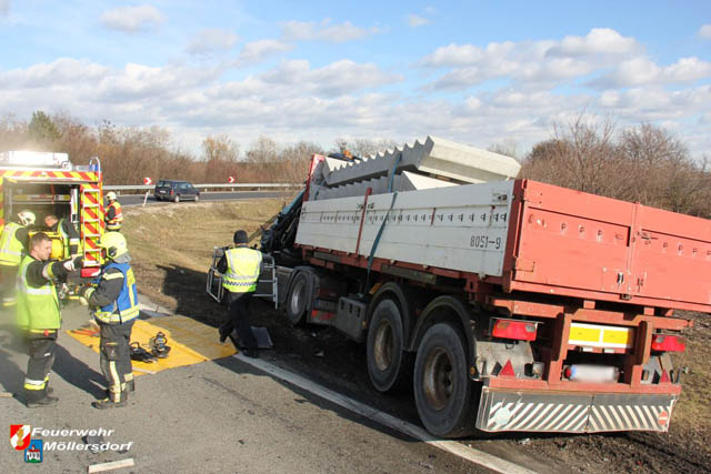 20190129 VU A2 RFB Wien Hoehe Abfahrt Raststation Guntramsdorf  Foto: © FF Moellersdorf