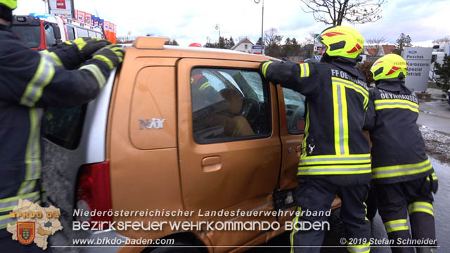 20190212 Verkehrsunfall auf der LB17 in Oeynhausen/Tribuswinkel  Foto: © Stefan Schneider
