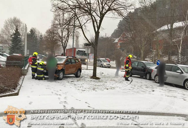 20190212 Verkehrsunfall auf der LB18 in St.Veit a.d.Triesting  Fotos: © Stefan Sykora u. Michael Hafellner FF St.Veit