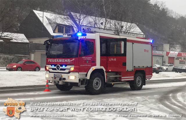 20190212 Verkehrsunfall auf der LB18 in St.Veit a.d.Triesting  Fotos: © Stefan Sykora u. Michael Hafellner FF St.Veit