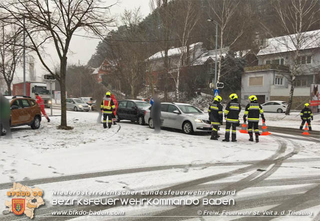 20190212 Verkehrsunfall auf der LB18 in St.Veit a.d.Triesting  Fotos: © Stefan Sykora u. Michael Hafellner FF St.Veit