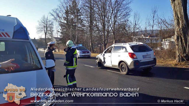 20190219 Verkehrsunfall auf der LB18 in Pottenstein  Foto: © Markus Hackl FF Pottenstein