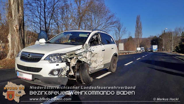 20190219 Verkehrsunfall auf der LB18 in Pottenstein  Foto: © Markus Hackl FF Pottenstein