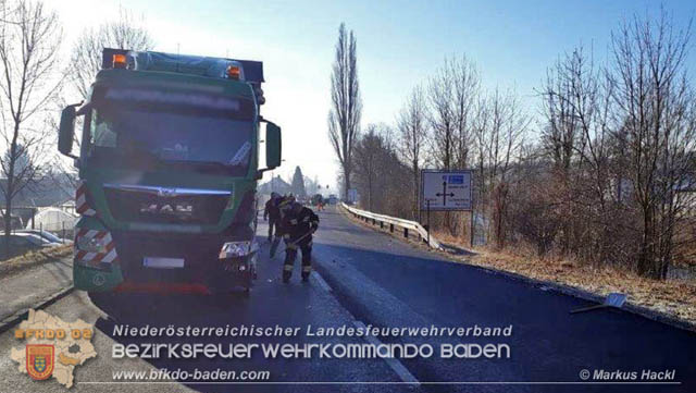 20190219 Verkehrsunfall auf der LB18 in Pottenstein  Foto: © Markus Hackl FF Pottenstein