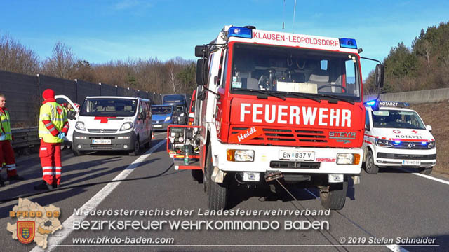 20190223 Verkehrsunfall auf der A21 zwischen Hochstraß und Alland im Gemeindegebiet Klausen-Leopoldsdorf  Foto: © Stefan Schneider