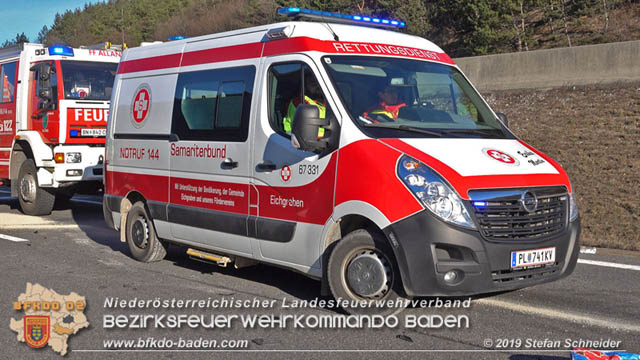 20190223 Verkehrsunfall auf der A21 zwischen Hochstraß und Alland im Gemeindegebiet Klausen-Leopoldsdorf  Foto: © Stefan Schneider