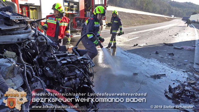 20190223 Verkehrsunfall auf der A21 zwischen Hochstraß und Alland im Gemeindegebiet Klausen-Leopoldsdorf  Foto: © Stefan Schneider