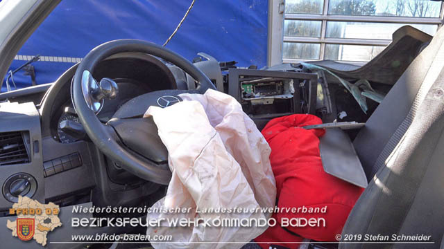 20190223 Verkehrsunfall auf der A21 zwischen Hochstraß und Alland im Gemeindegebiet Klausen-Leopoldsdorf  Foto: © Stefan Schneider