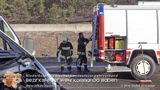 20190223 Verkehrsunfall auf der A21 zwischen Hochstraß und Alland im Gemeindegebiet Klausen-Leopoldsdorf  Foto: © Stefan Schneider