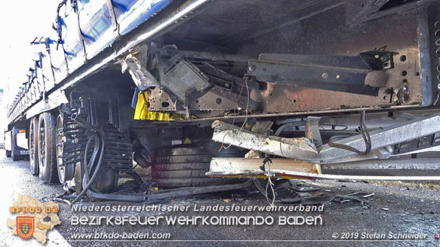 20190223 Verkehrsunfall auf der A21 zwischen Hochstraß und Alland im Gemeindegebiet Klausen-Leopoldsdorf  Foto: © Stefan Schneider