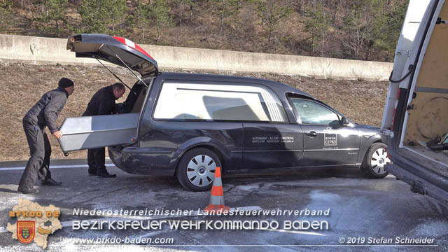 20190223 Verkehrsunfall auf der A21 zwischen Hochstraß und Alland im Gemeindegebiet Klausen-Leopoldsdorf  Foto: © Stefan Schneider