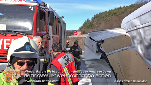 20190223 Verkehrsunfall auf der A21 zwischen Hochstraß und Alland im Gemeindegebiet Klausen-Leopoldsdorf  Foto: © Stefan Schneider