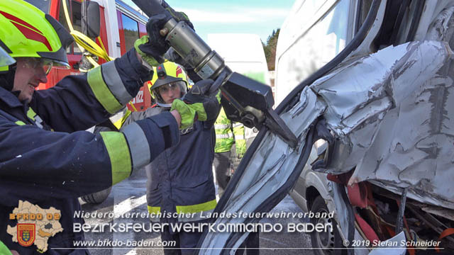 20190223 Verkehrsunfall auf der A21 zwischen Hochstraß und Alland im Gemeindegebiet Klausen-Leopoldsdorf  Foto: © Stefan Schneider