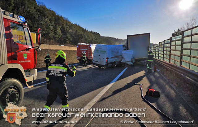 20190223 Verkehrsunfall auf der A21 zwischen Hochstraß und Alland im Gemeindegebiet Klausen-Leopoldsdorf  Foto: © Herbert Fischbacher