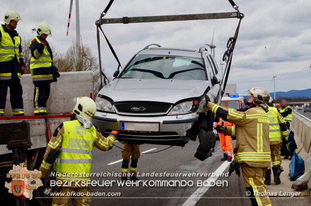 20190313 Verkehrsunfall auf der A3 zwischen Ebreichsdorf und Pottendorf  Foto: © Thomas Lenger